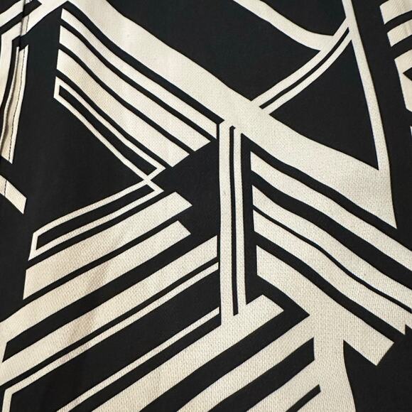 Gracia Women's Bold Geometric Print Maxi Skirt Black & White Size Large NWT - Picture 6 of 10